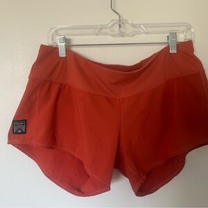 Oiselle Roga Shorts Size 8